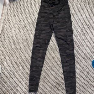 Camo leggings